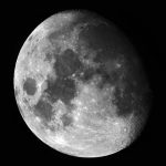 Lunarni kalendar – padajući izbočeni mesec